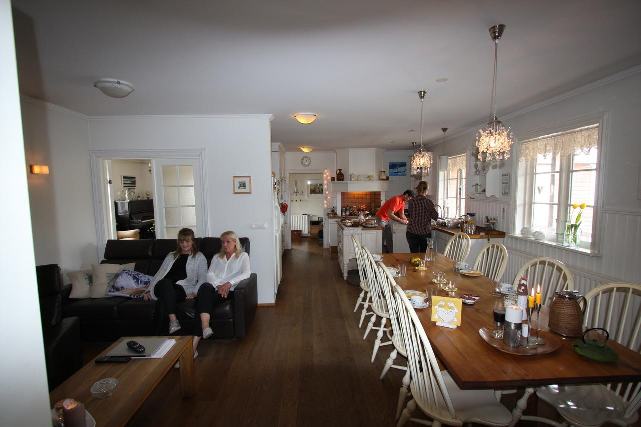 Asar Guesthouse Eyjafjaroarsveit Buitenkant foto